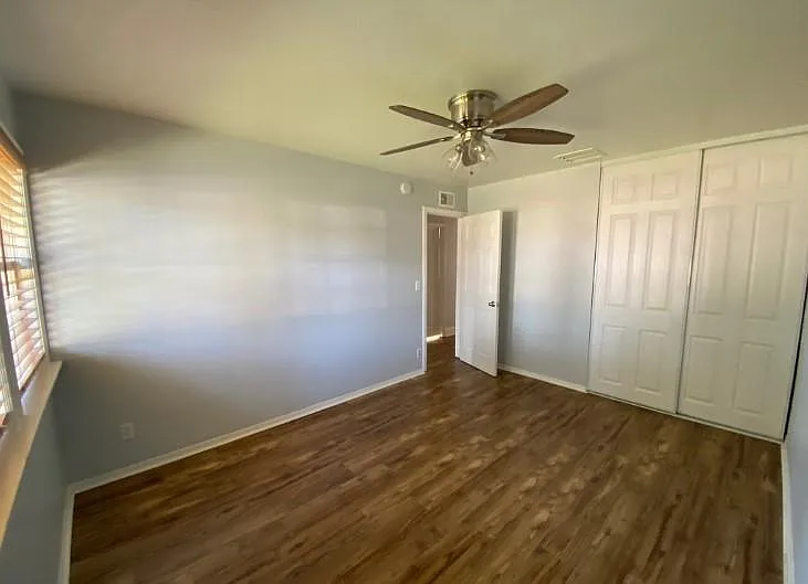 7423 Quimby Ave — Photo 12