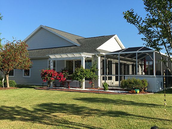 3rd image of 2609 Fletcher Ln