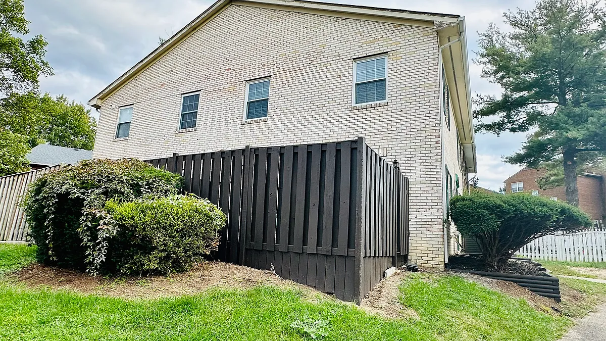 Building Photo - 9889 Hagel Cir