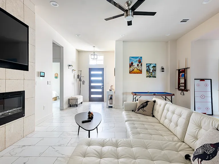 21513 Santa Carlo Ave — Photo 7