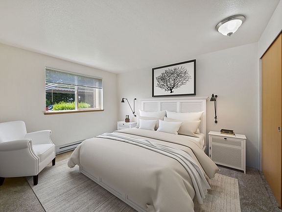5th image of 1023 74th St E #1025B