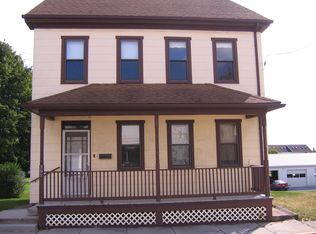207 W High St, New Oxford, PA 17350