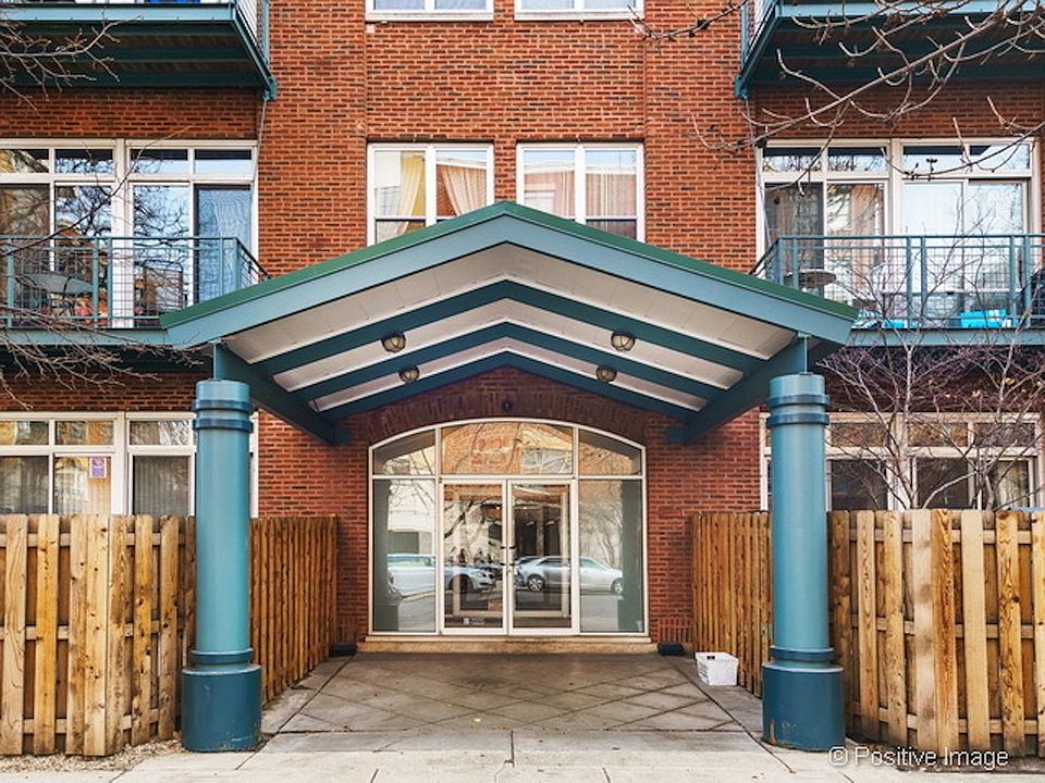 1st image of 2333 W Saint Paul Ave APT 231