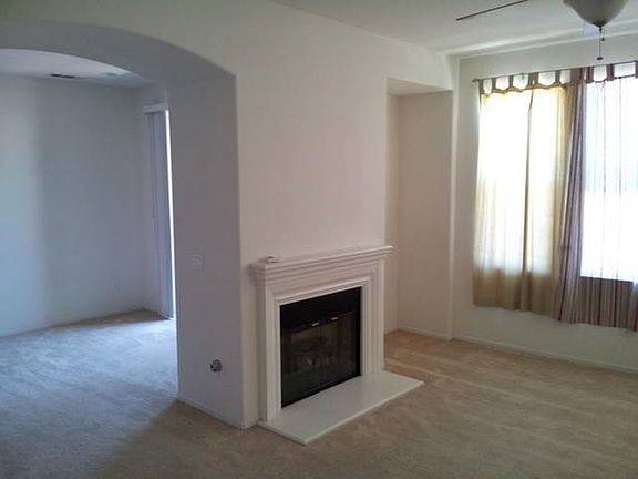 3rd image of 41900 Davenport Way Unit A