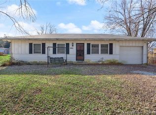 7402 Kensington Rd, Lanesville, IN 47136