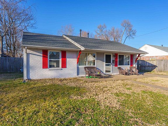3rd image of 2131 Belmont Dr