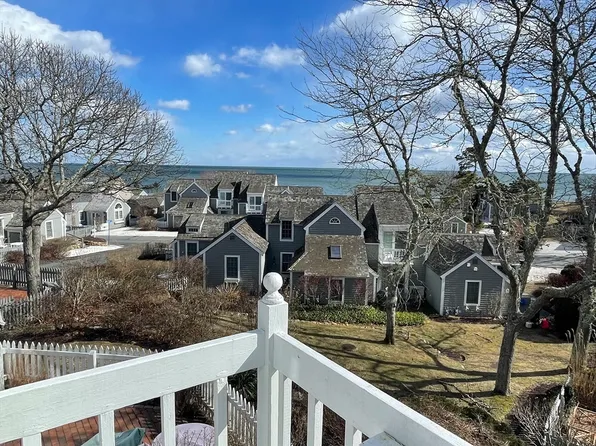 12 Barneys Ave Unit 12, Mashpee, MA 02649