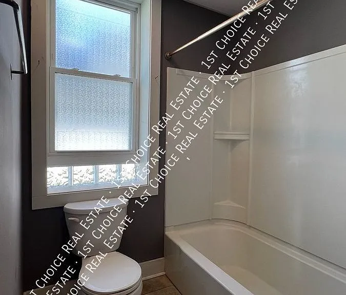 1300 Center St #A — Photo 17