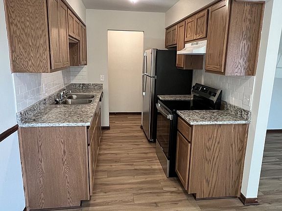 5th image of 48564 Roma Valley Dr #E6
