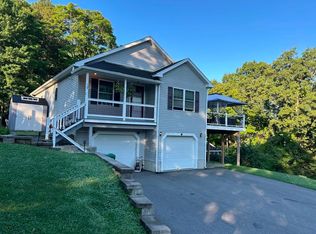 19 Chipman St, Clinton, MA 01510