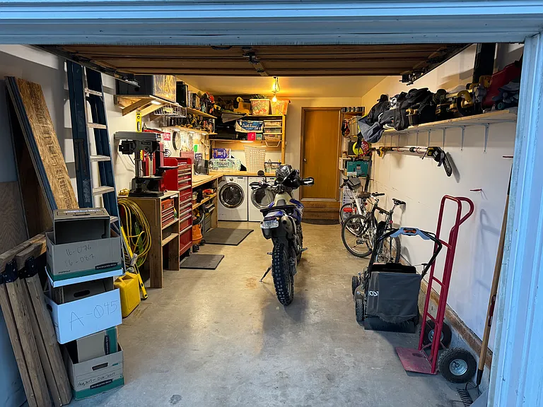 1337 NW Hall Dr — Photo 9