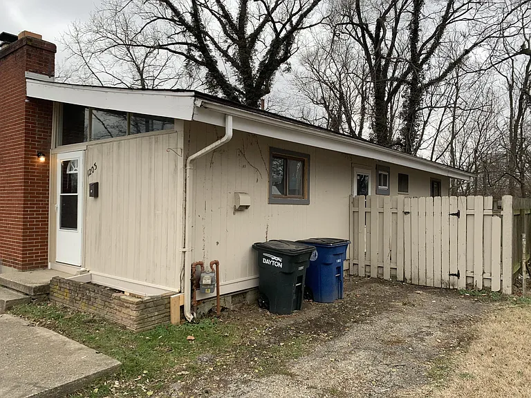 1203 Tennyson Ave — Photo 15