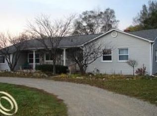 1604 W Oregon St, Lapeer, MI