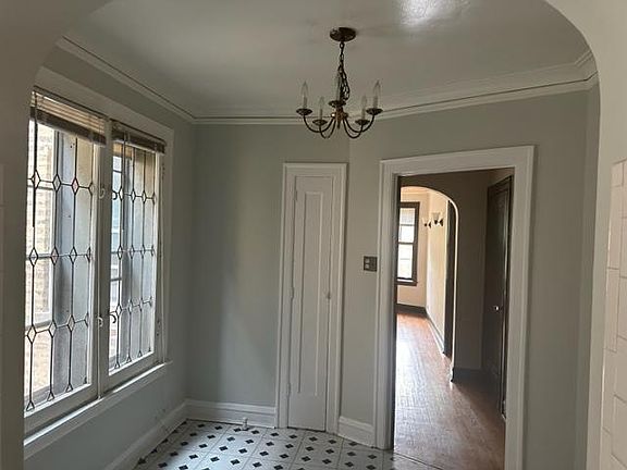 2nd image of 4449 N Wolcott Ave APT 2A