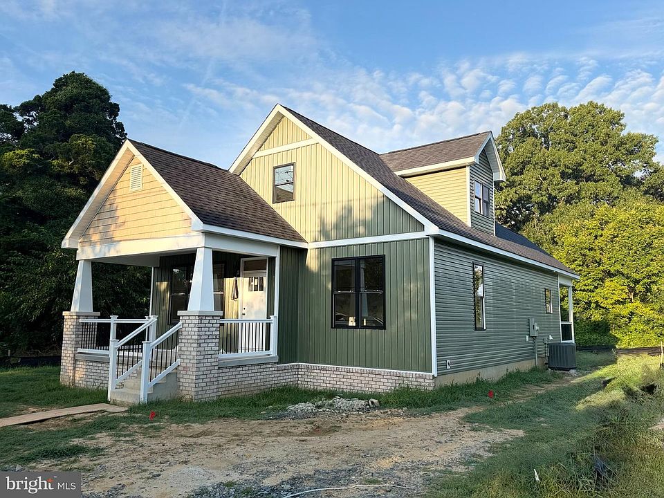 1st image of 19 Bancroft Ave