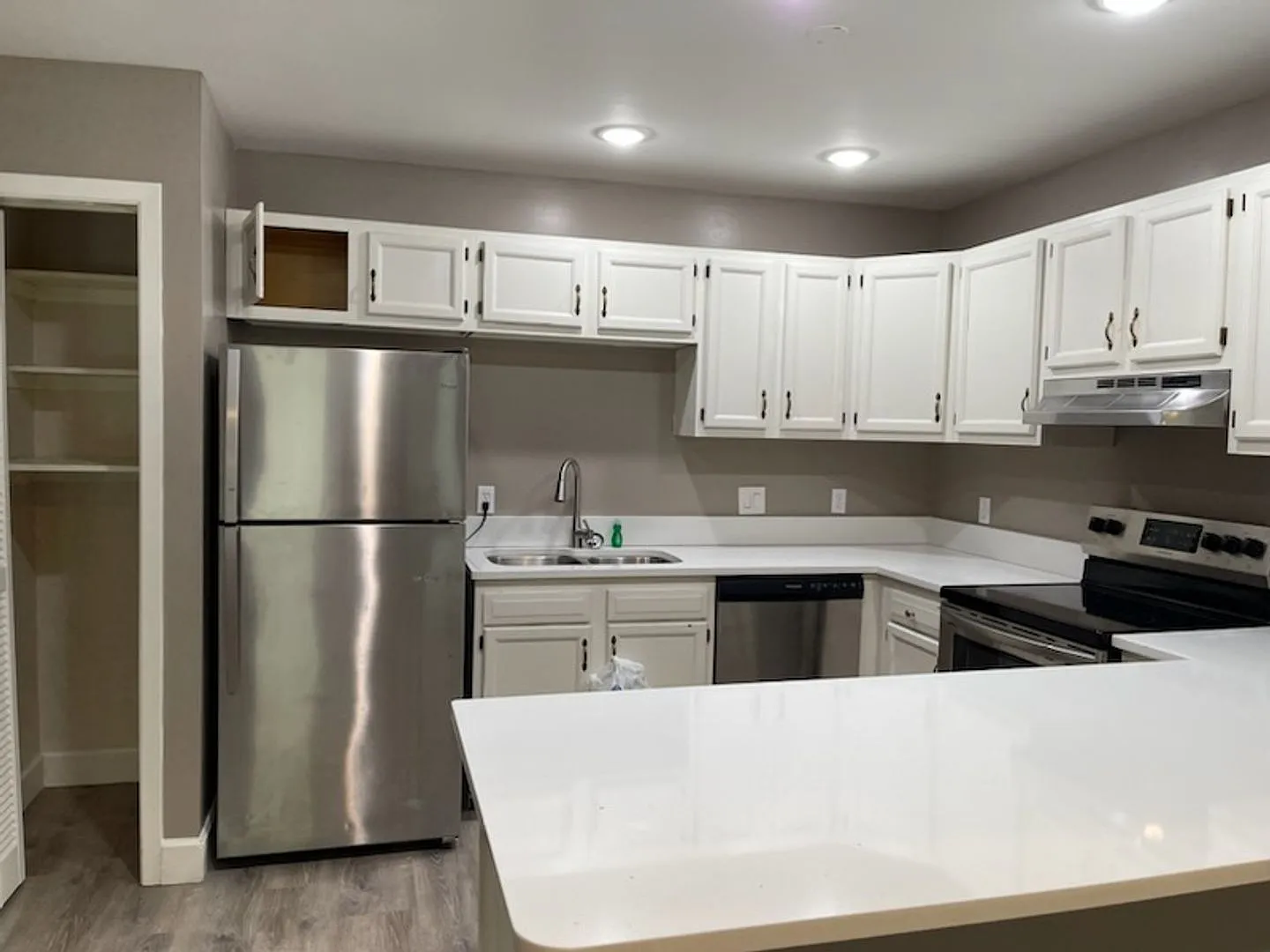 Shannon Circle Property — Photo 4