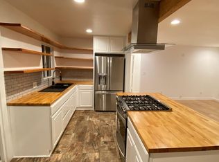 2102 Magnolia Ave, Santa Ana, CA 92707