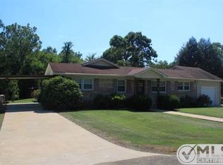 2461 Hampshire Pike, Columbia, TN 38401