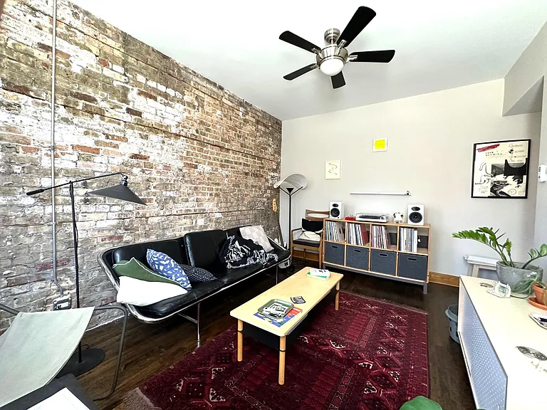 2649 N Sacramento Ave #1 — Photo 5