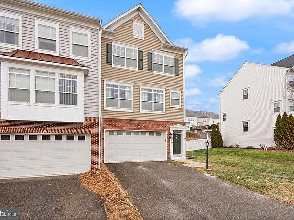 4th image of 81 Hunting Creek Ln