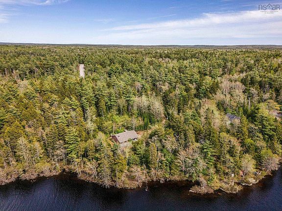 2nd image of 469 Loon Lake Dr
