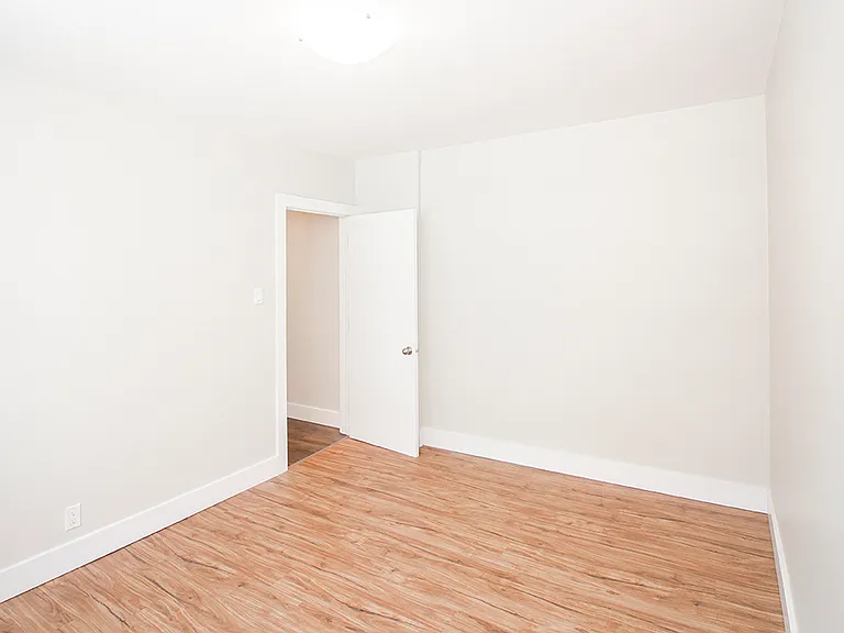 305 Marion St #3 — Photo 13