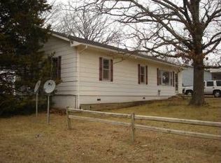 301 N Old Brumley Rd #R, Crocker, MO 65452