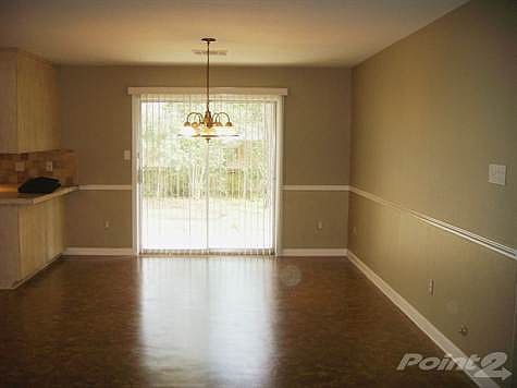 N Thompson dining room to slidding glass doors to back