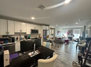 200-204 Old Colony Ave #609, Boston, MA 02127