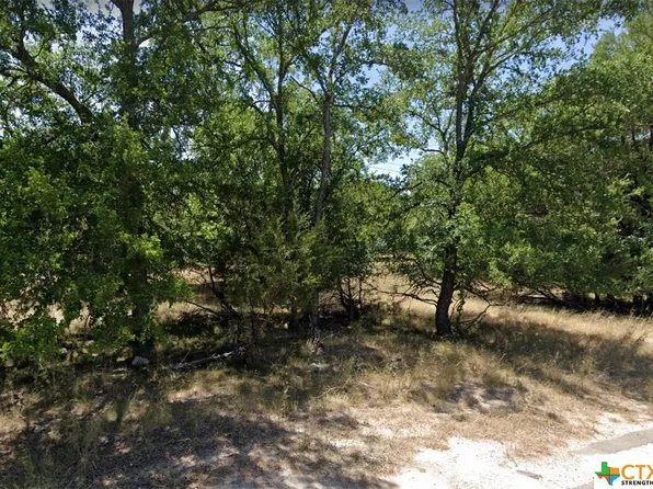 10-12 Hackberry Ct, Belton, TX 76513