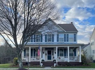 43119 Center St, Chantilly, VA 20152