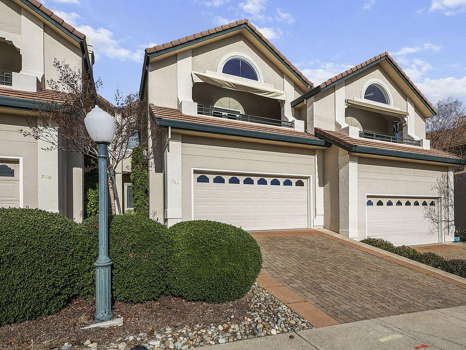 1st image of 724 Oakhurst Trl