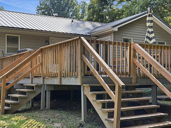 5th image of 214 Woodlane Dr