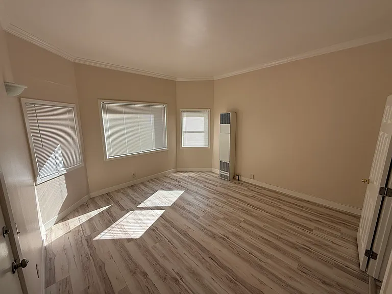 2151 Hanover St #1 — Photo 7