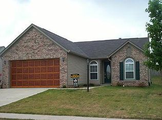 137 E Meadow Glen Dr, Avon, IN 46123