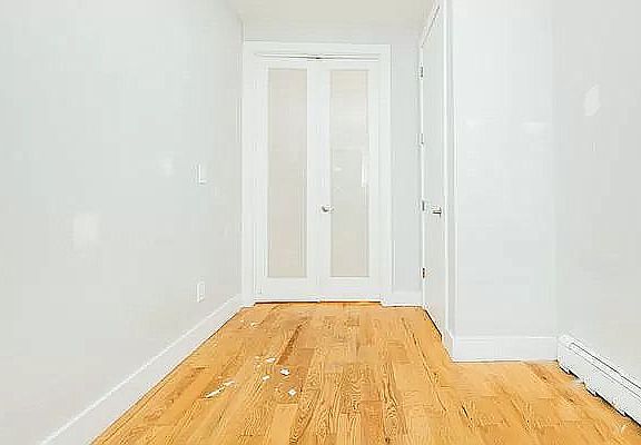 4th image of 1044 Putnam Ave APT 3