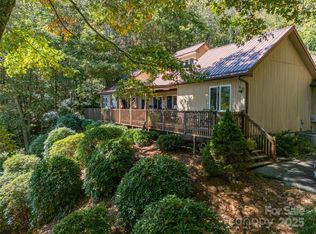 287 Leatherwood Rd, Maggie Valley, NC 28751