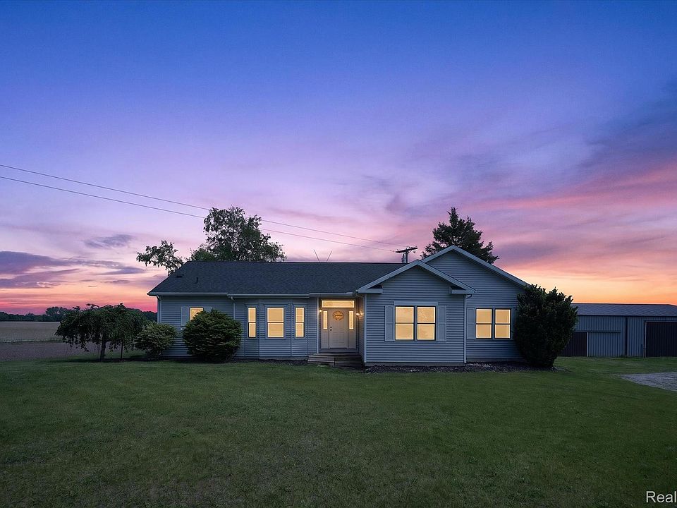 1st image of 2769 Higgins Rd