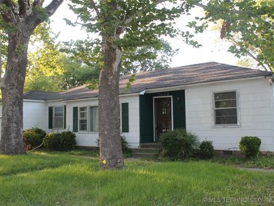 1013 Carbon Ave, Hartshorne, OK, 74547