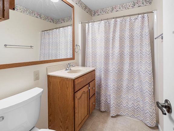 4th image of 2711 Saint Francis Dr
