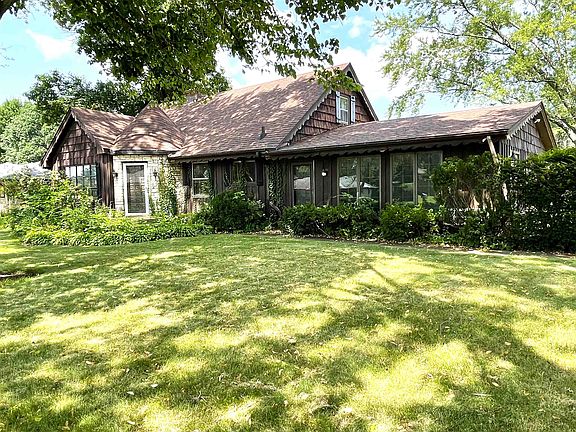 2nd image of 1222 Lanewood Dr