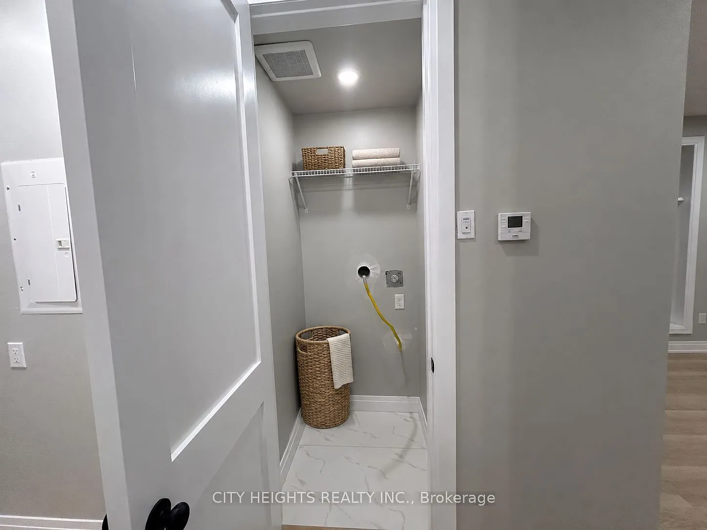 5 bed, $3,100 — Photo 3