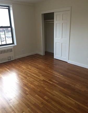 5th image of 4111 40th St
