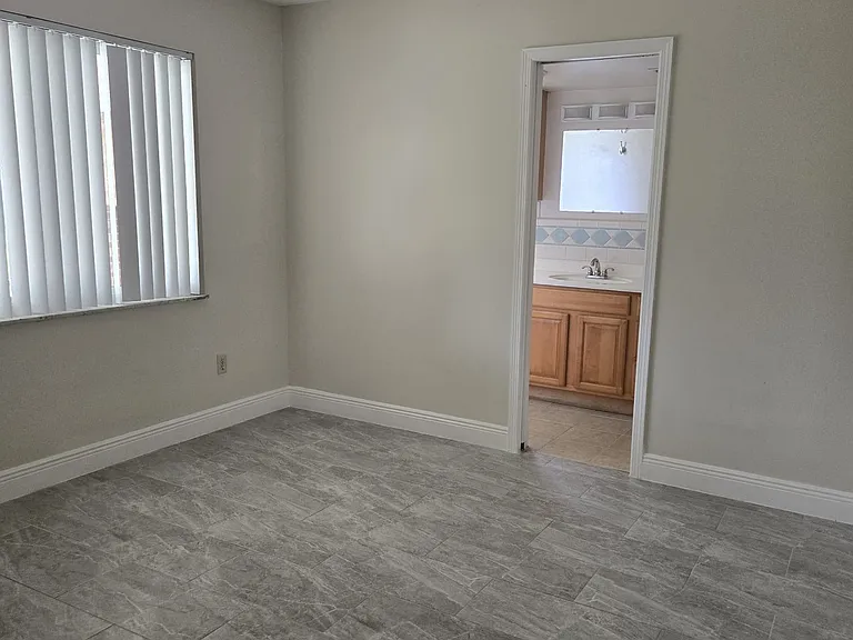 1420 Simmons Rd #1 — Photo 9