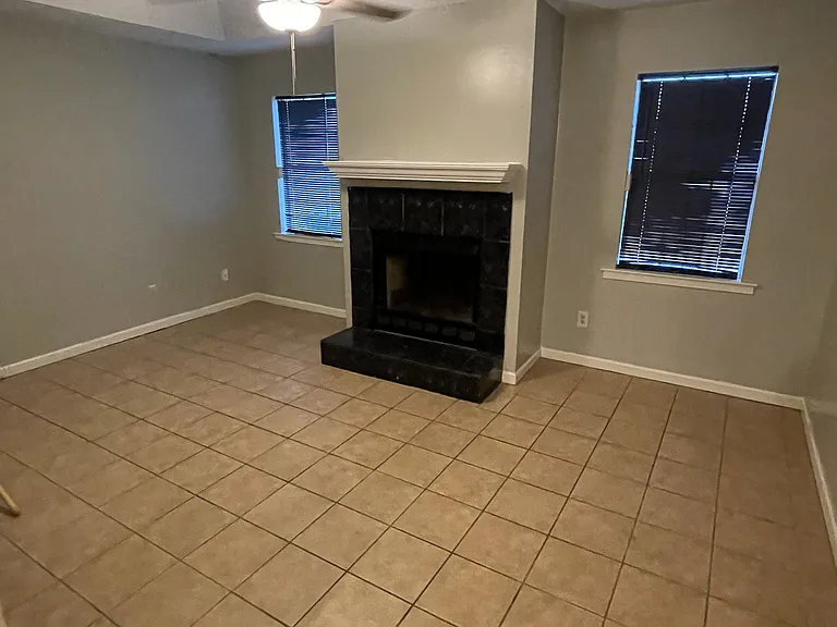 4140 Bronner Rd — Photo 4