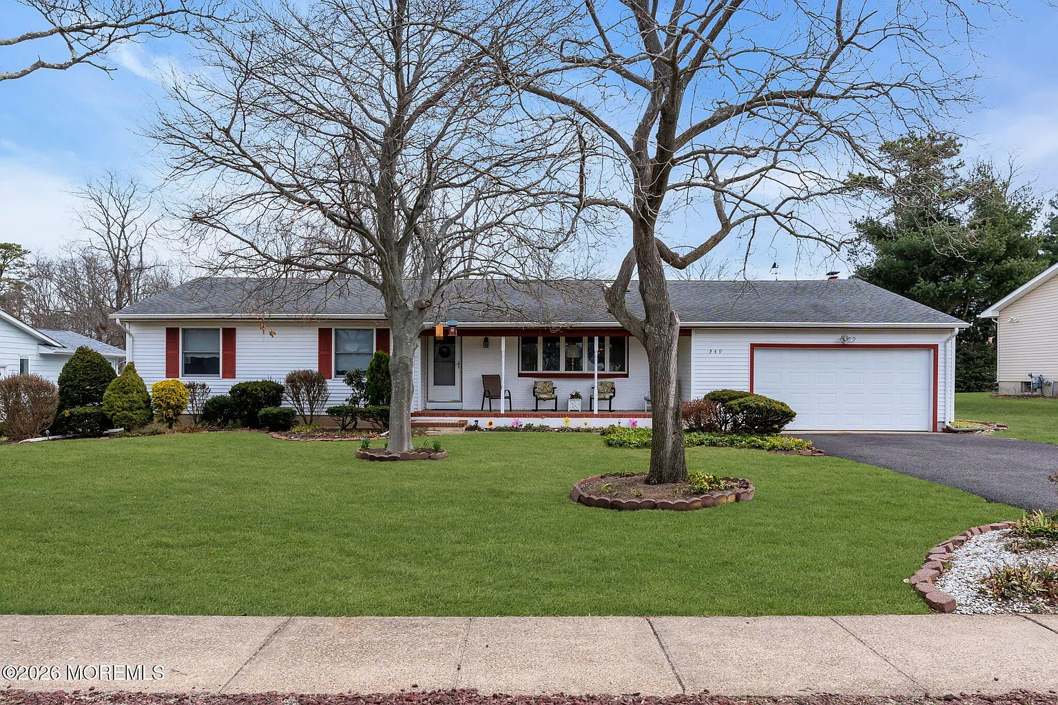 349 Kildare Drive photo 1