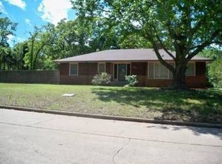1025 Sunset Dr, Wewoka, OK 74884
