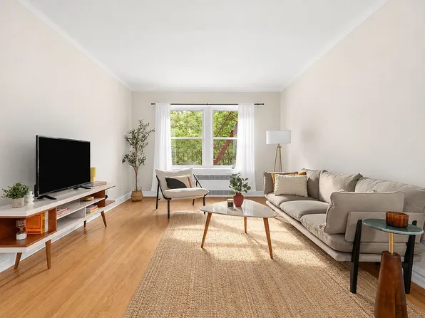 1615 Avenue 207, Brooklyn, NY 11230