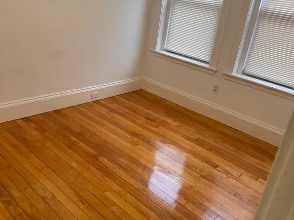 159-161 Hancock St, Cambridge, MA 02139