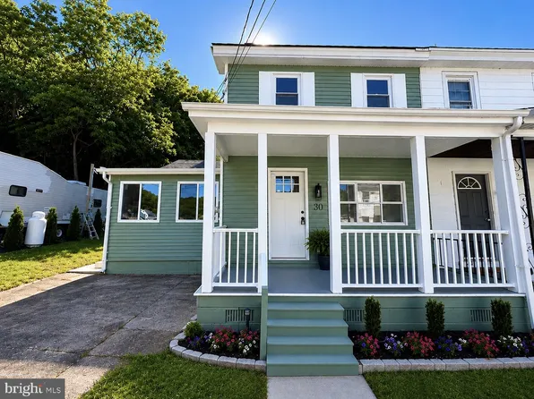 30 Sport Hl, Branchdale, PA 17923